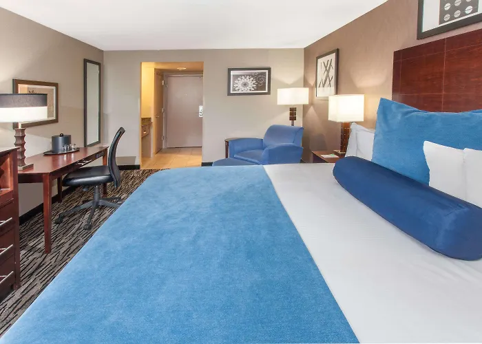 Wyndham Garden Elk Grove Village - O\'Hare